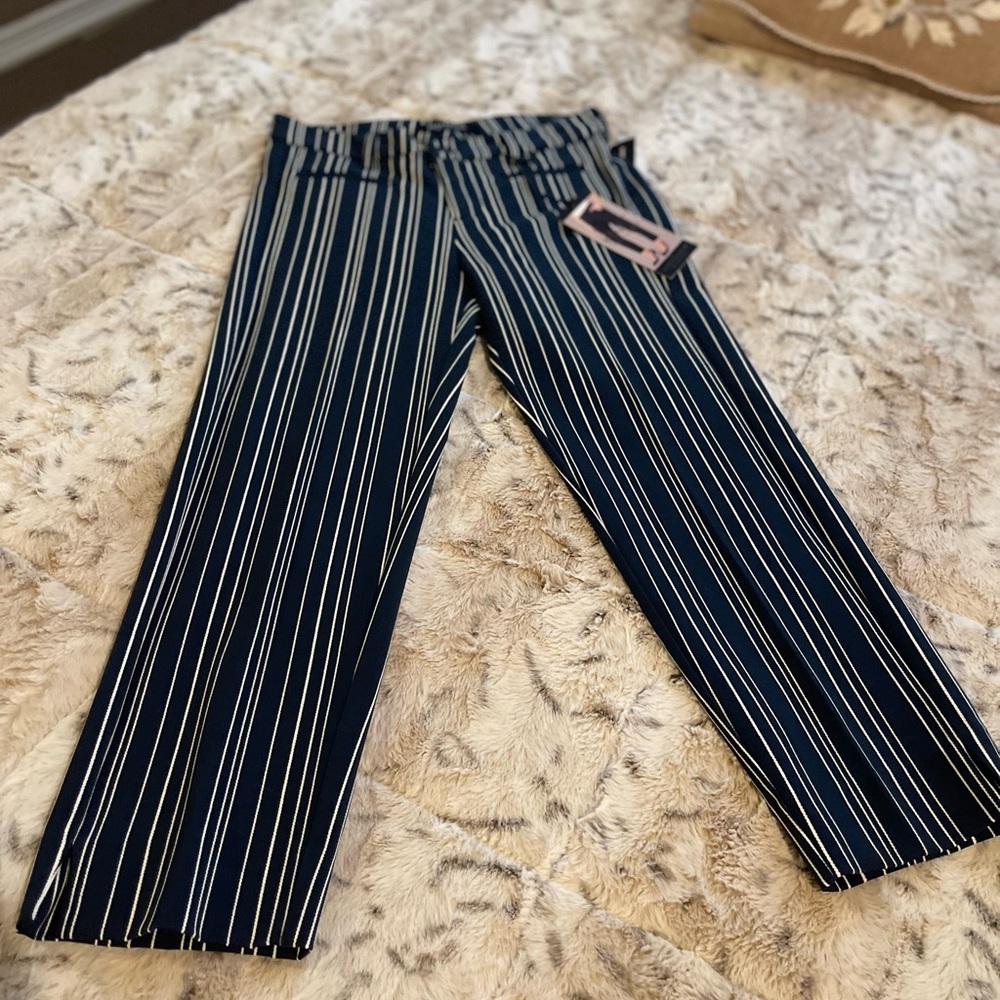 NWT Liverpool Navy/White Striped Ankle Pants